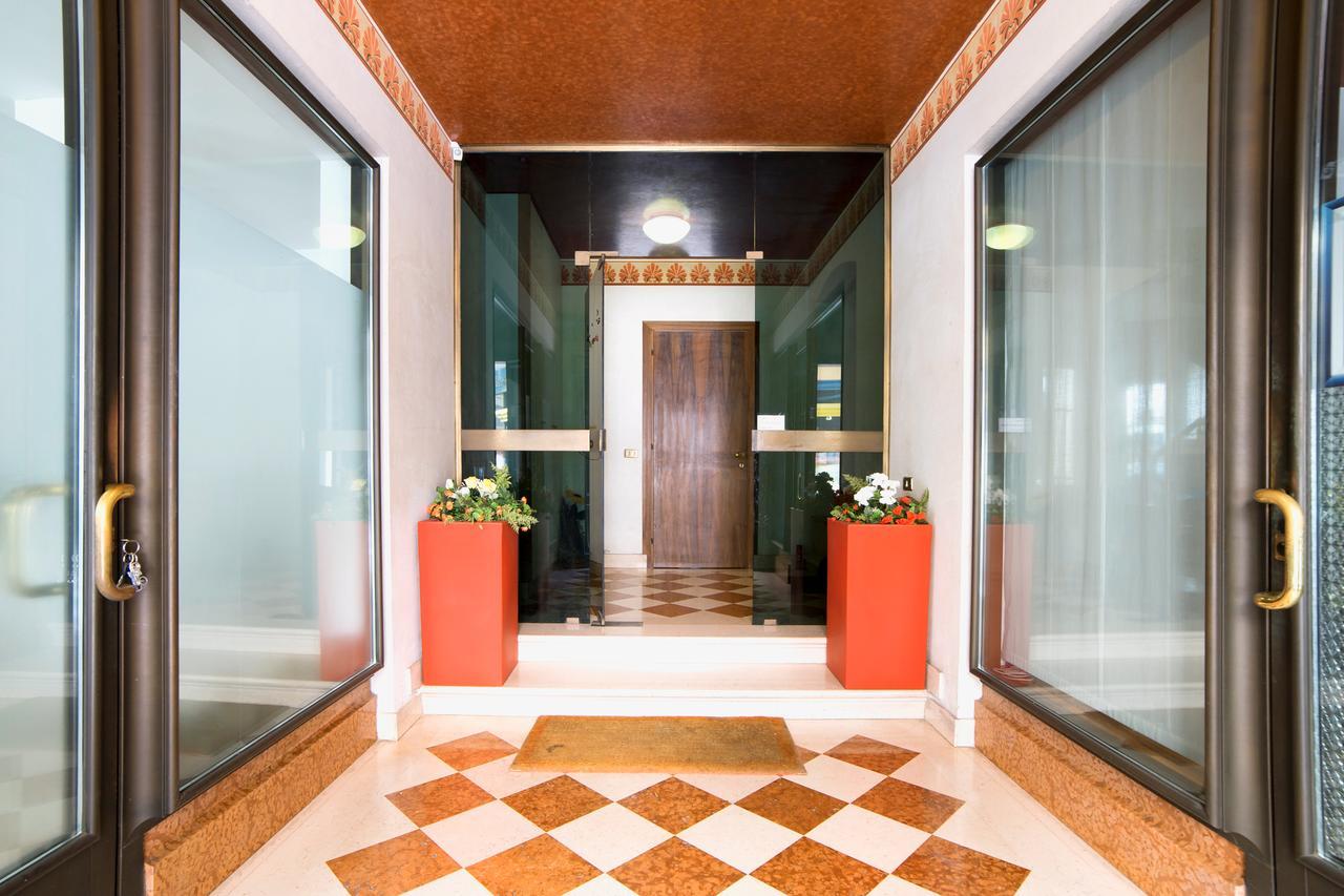 Holiday Treviso Suite Venezia 외부 사진